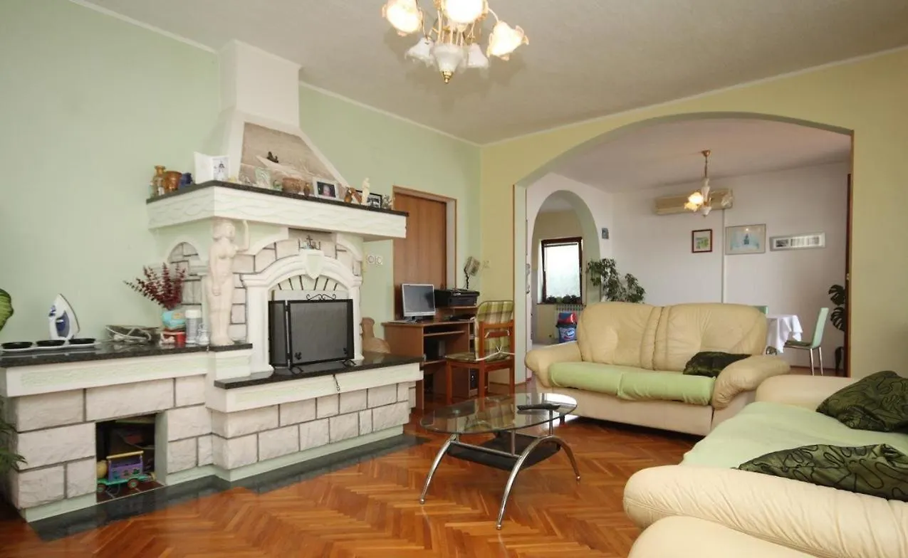 Apartment In Kali With Sea View, Terrace, Air Conditioning, Wifi
